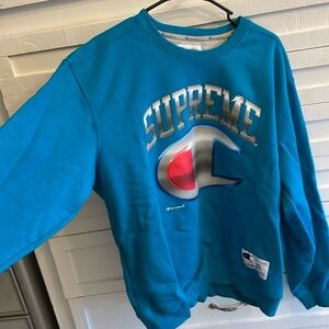 Supreme sweatshirt